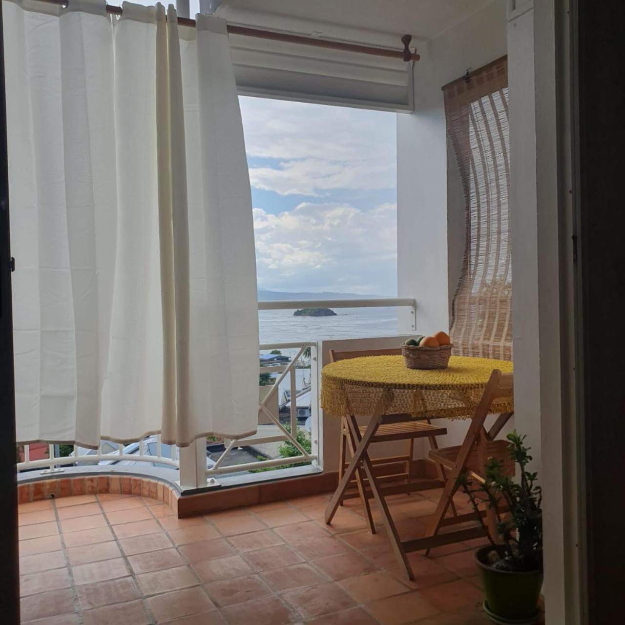Appartement De La Baie, Vue Magnifique, Tartane La Trinité Dış mekan fotoğraf
